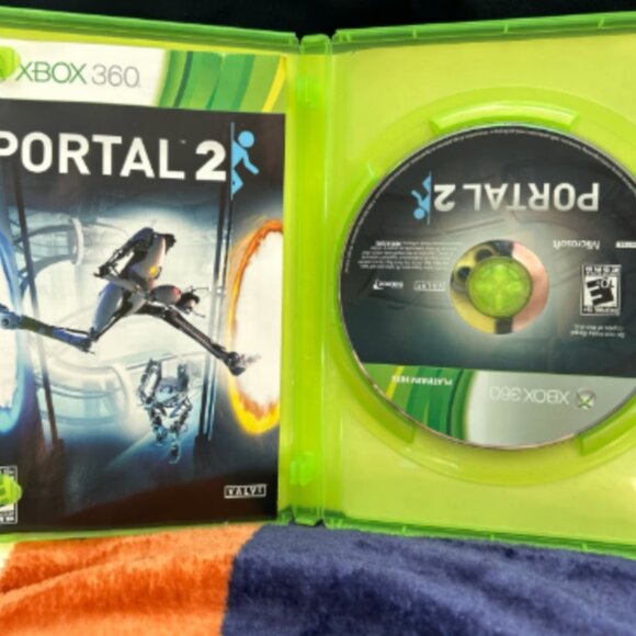 Portal 2 for Microsoft Xbox 360 - Picture 2 of 4